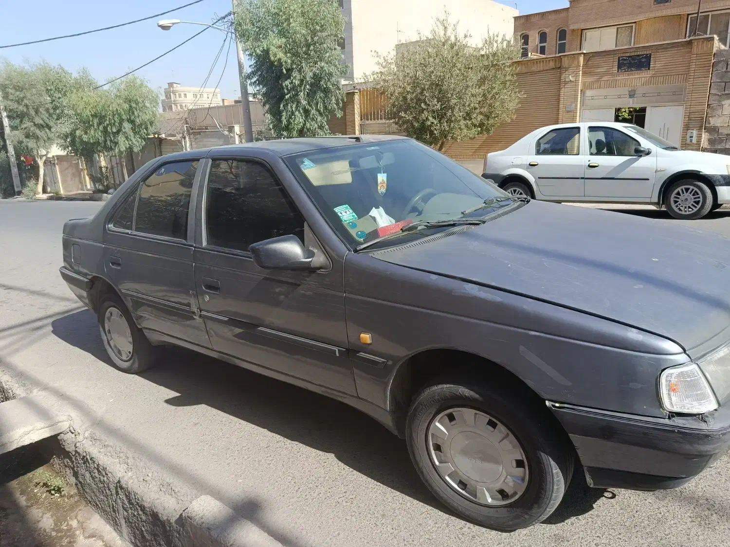 پژو405مدل93 دوگانه فابریک|خودرو سواری و وانت|قم, صفاشهر|دیوار