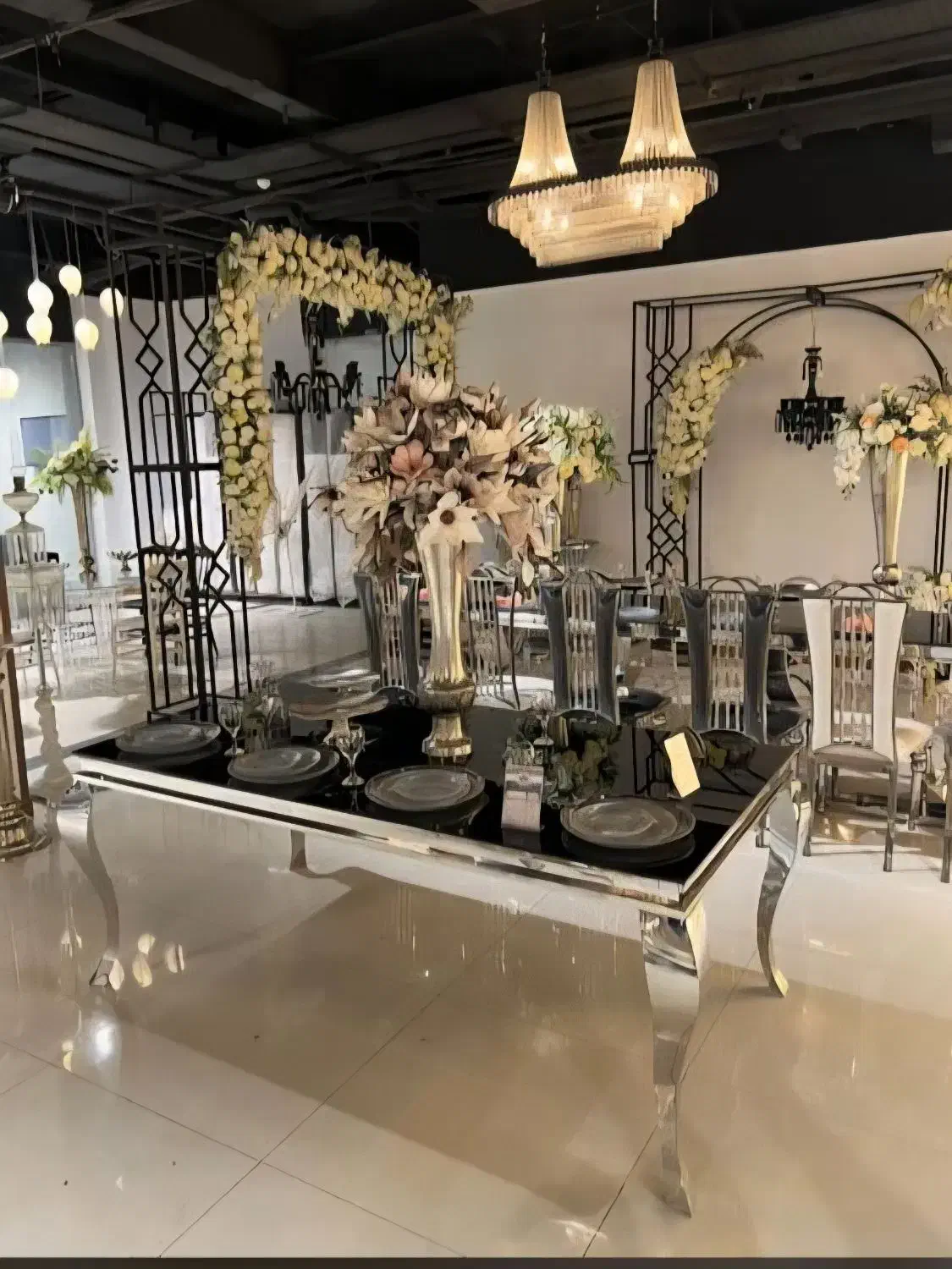 صندلی تالار سپیدان|میز و صندلی غذاخوری|احمدآبادمستوفی, |دیوار