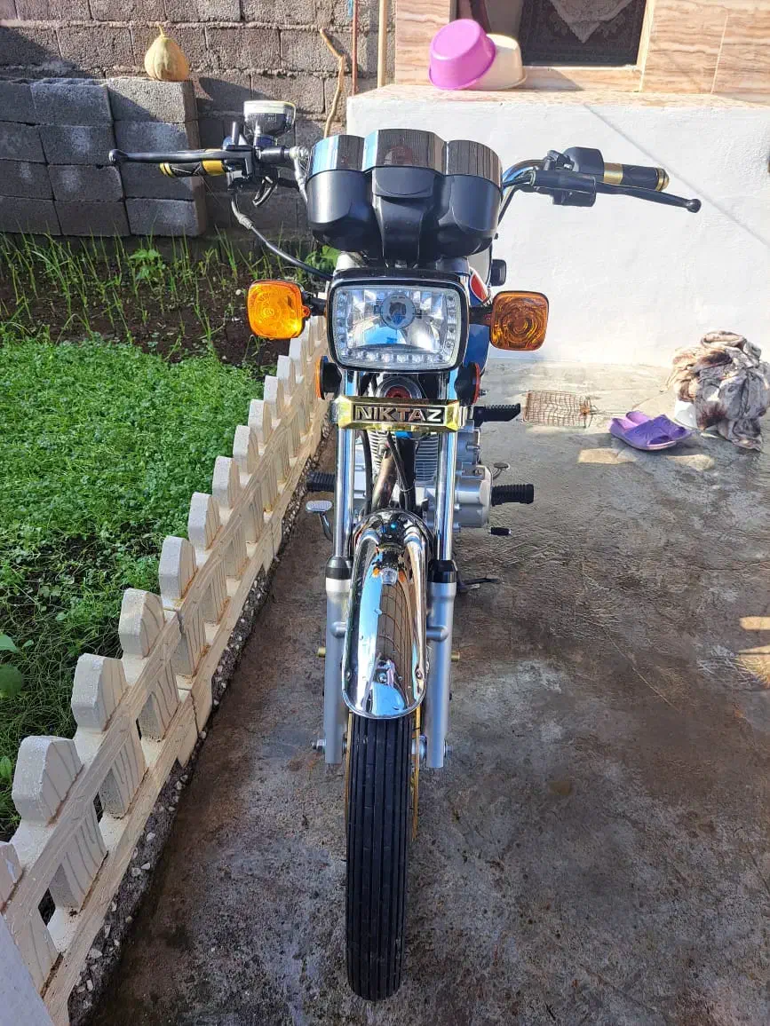 نیکتاز ۲۰۰|موتورسیکلت|لشت نشا, |دیوار