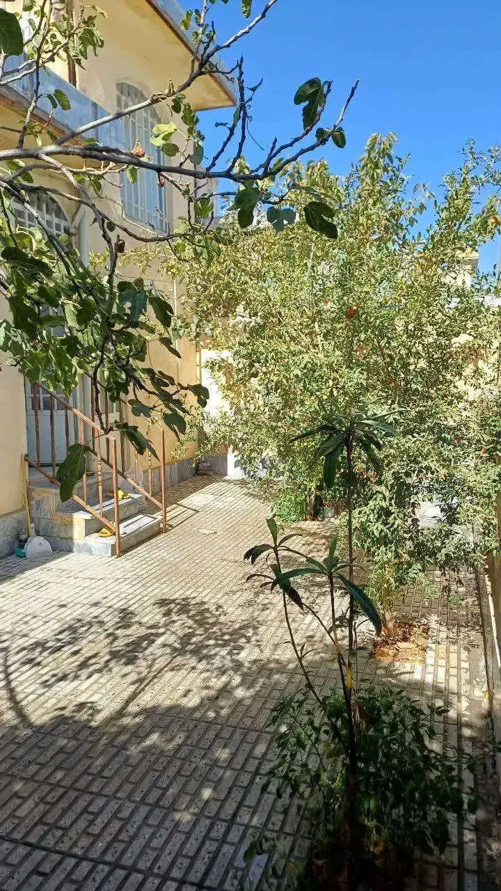 ویلایی شهرک زیبا|فروش خانه و ویلا|بروجرد, |دیوار