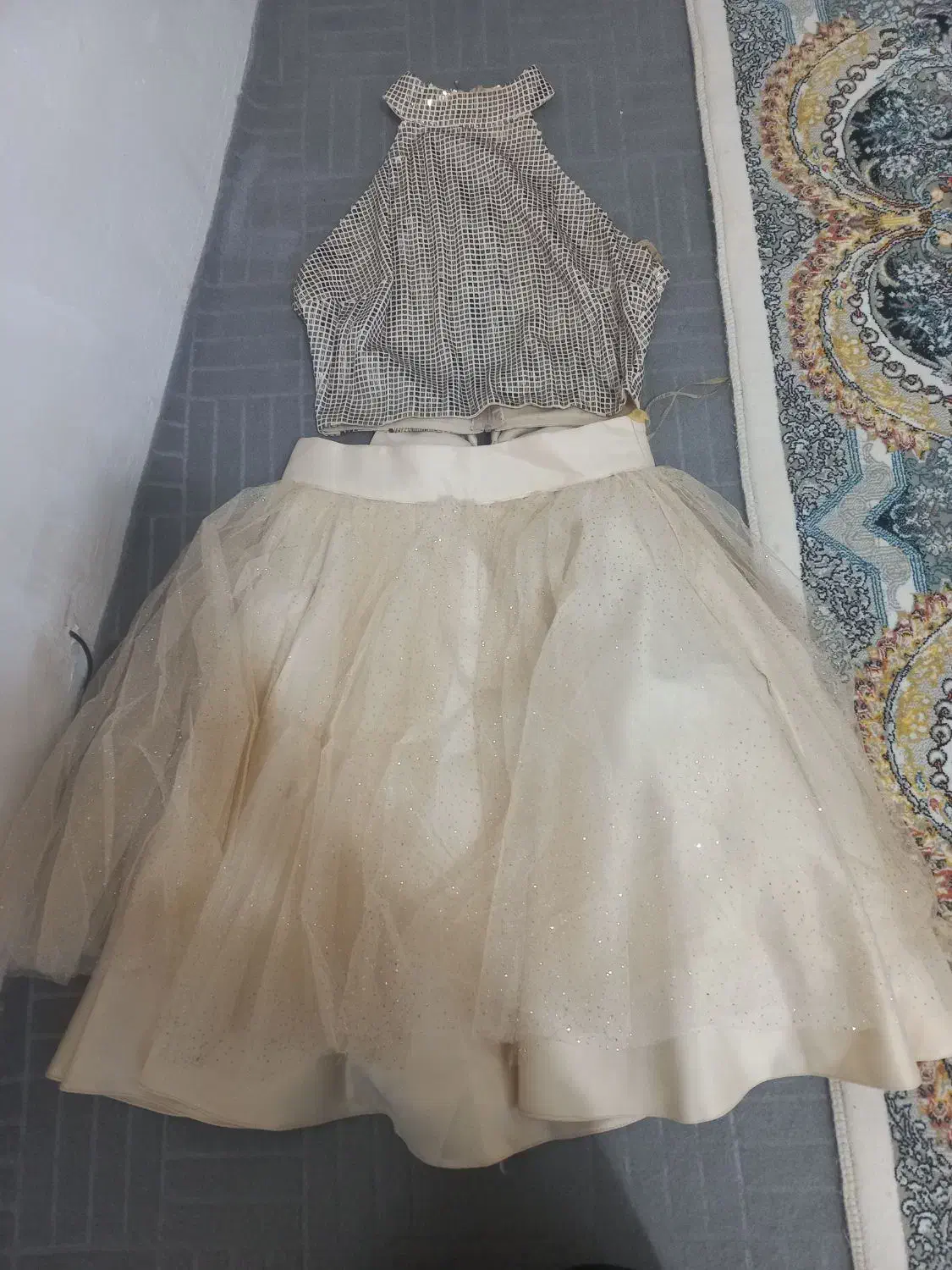 لباس مجلسی عروسکی|لباس|نیر (اردبیل), |دیوار