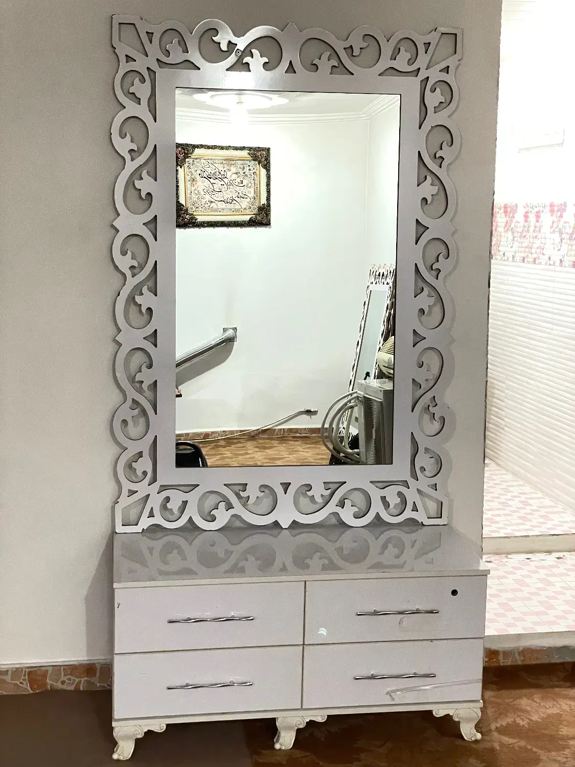 ایینه و کشو کنسولی|بوفه، ویترین، کنسول|پارسآباد, |دیوار