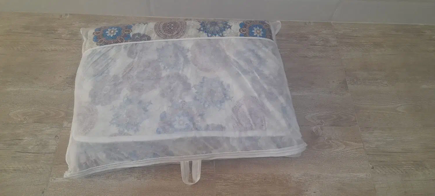 تشک مسافرتی|رختخواب، بالش، پتو|قم, کلهری|دیوار