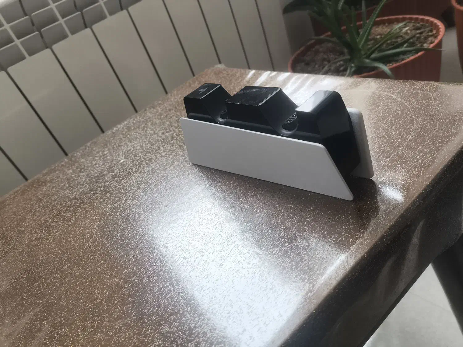 پایه شارژر دسته بازی سونی|کنسول، بازی ویدئویی و آنلاین|اراک, |دیوار