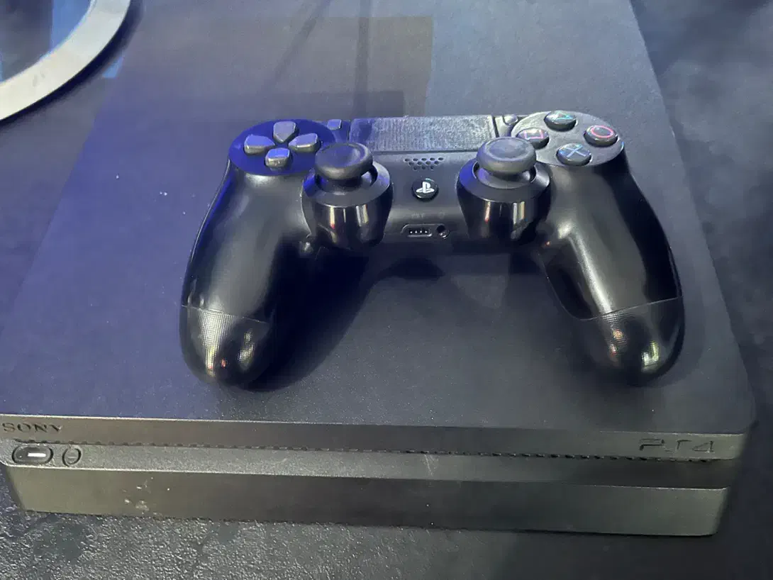 Ps4 یک ترا فروش فوری|کنسول، بازی ویدئویی و آنلاین|بندر انزلی, ساحل قو|دیوار