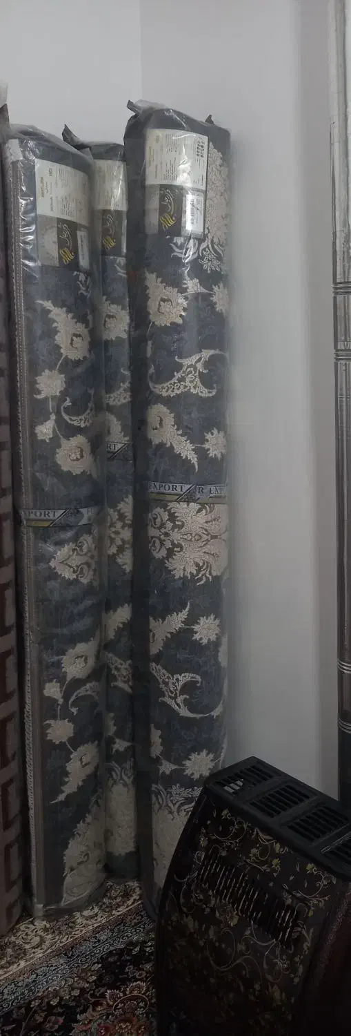 فروش چهار تخته فرش،نونو فوری|فرش|کاکاوند, |دیوار