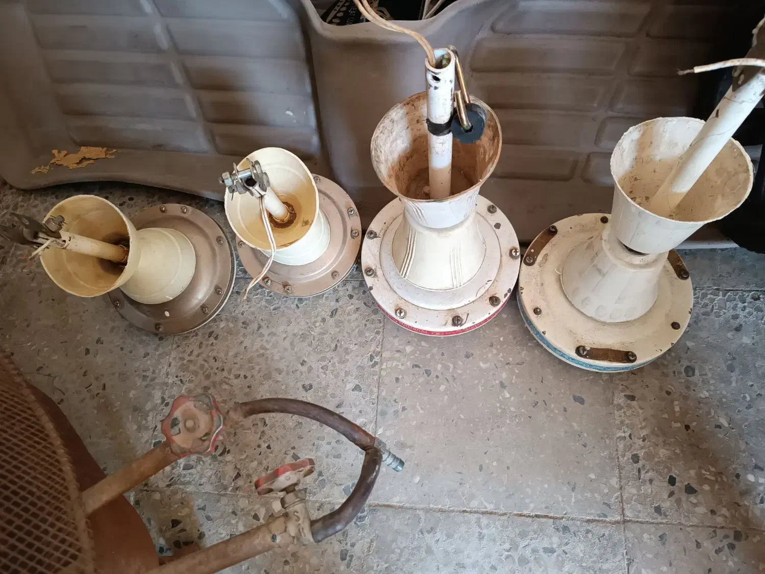 پنکه سقفی|پنکه و تصفیهکنندهٔ هوا|باوی, |دیوار