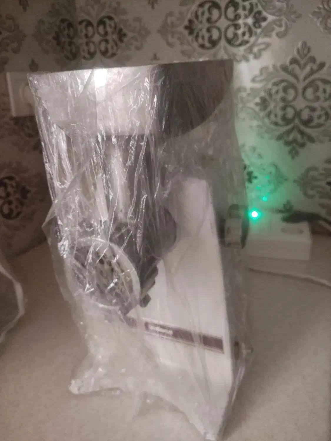 چرخ گوشت|خردکن، آسیاب، غذاساز|مشکین‌دشت, |دیوار