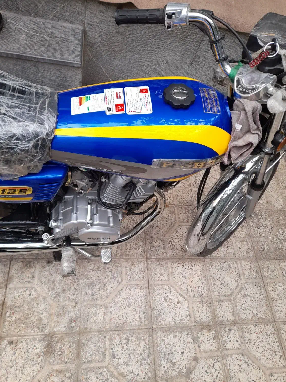 پیشرو مدل ۴۰۱|موتورسیکلت|خمینیشهر, |دیوار