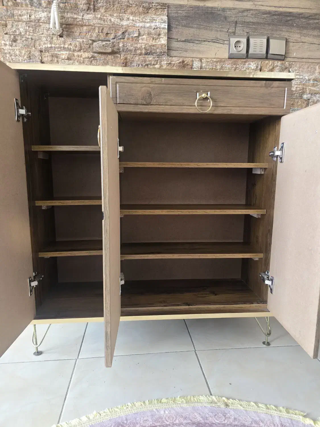 جا کفشی، زیر تلوزیون ، عسلی و جلو مبلی|مبلمان خانگی و میز عسلی|شاهینشهر, خانه کارگر|دیوار