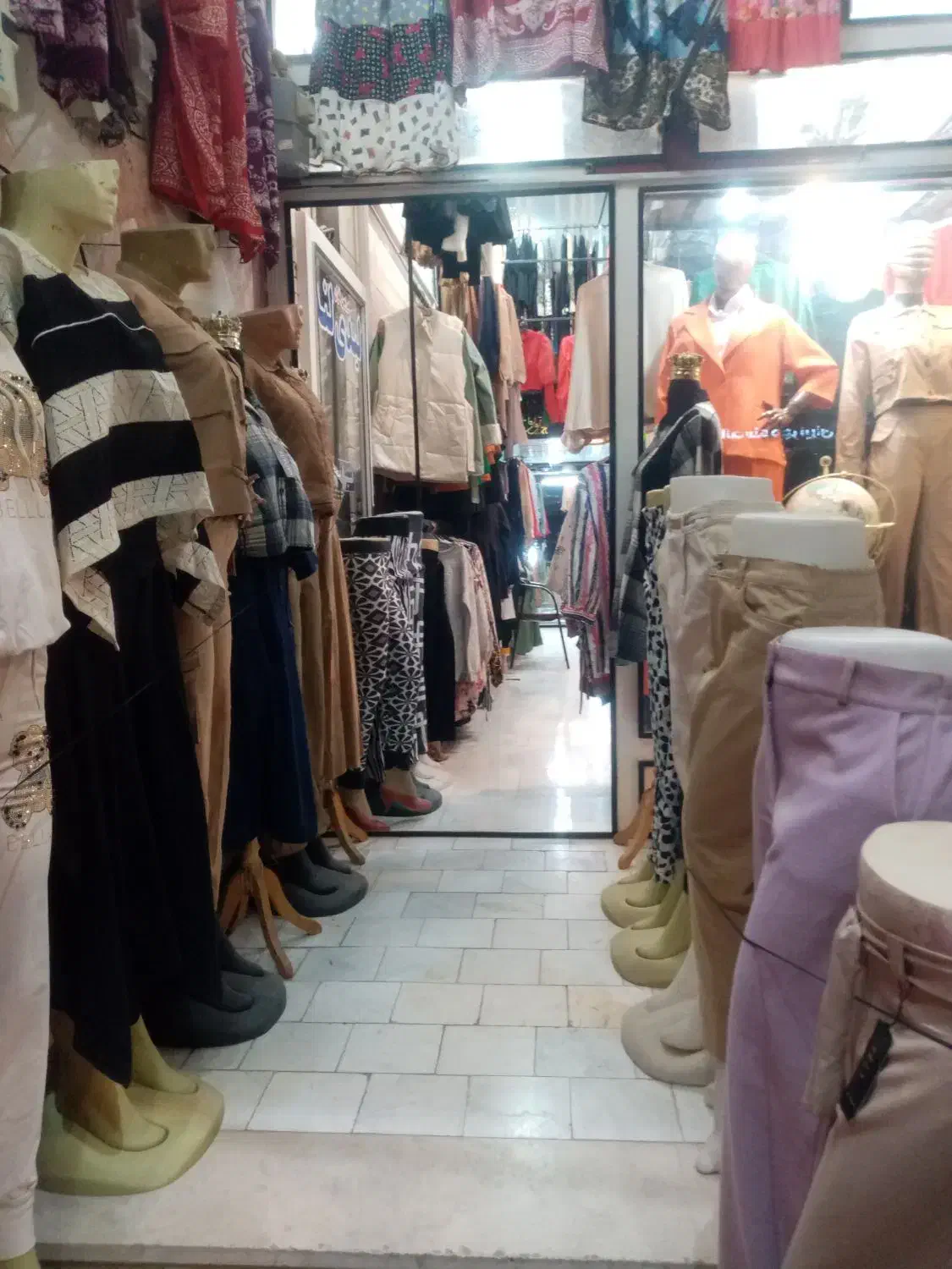 واگذاری پوشاک زنانه|لباس|بافق, |دیوار