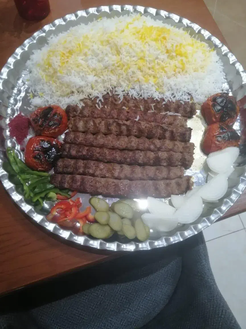 اشپز ایرانی|استخدام خدمات فروشگاه و رستوران|کرمان, |دیوار