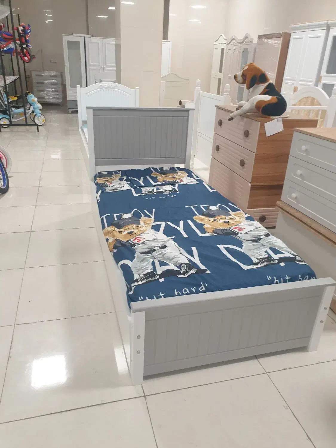 تخت تک نفره جوان|تخت و سرویس خواب|قزوین, |دیوار