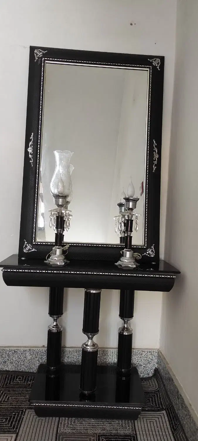 آینه و شمعدان|آینه|همدان, |دیوار