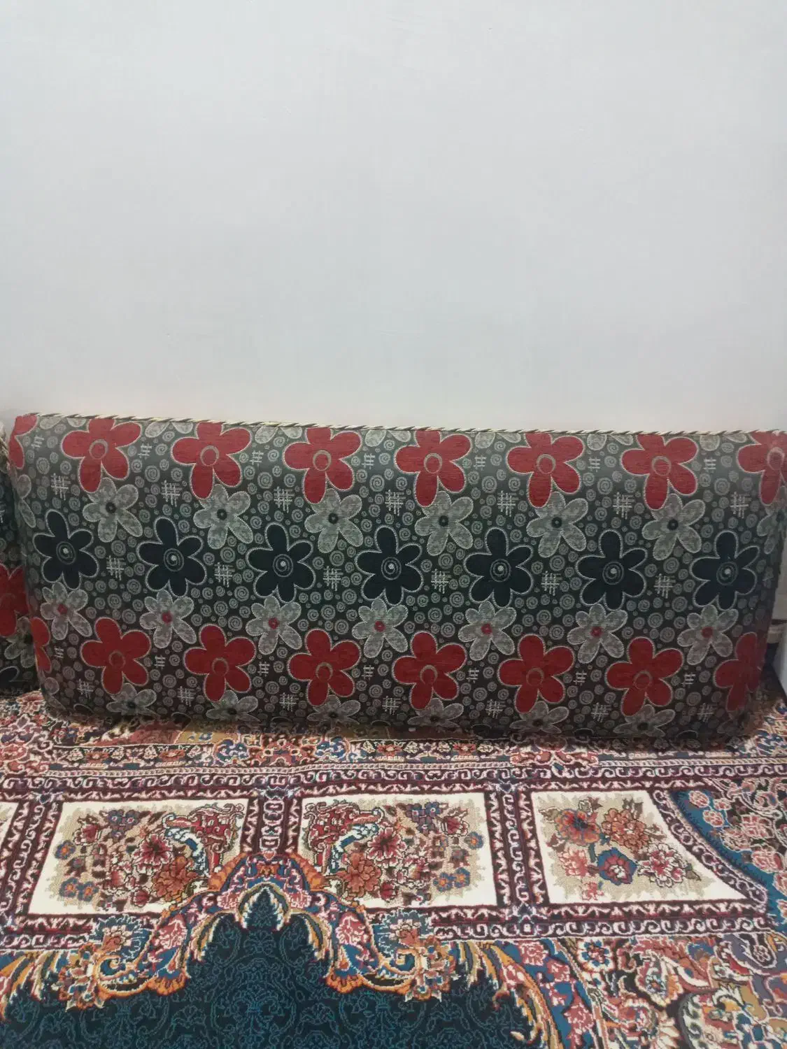 یک جفت پشتی دونفره تمیزوسالم درحدنو|پشتی|شوش, |دیوار