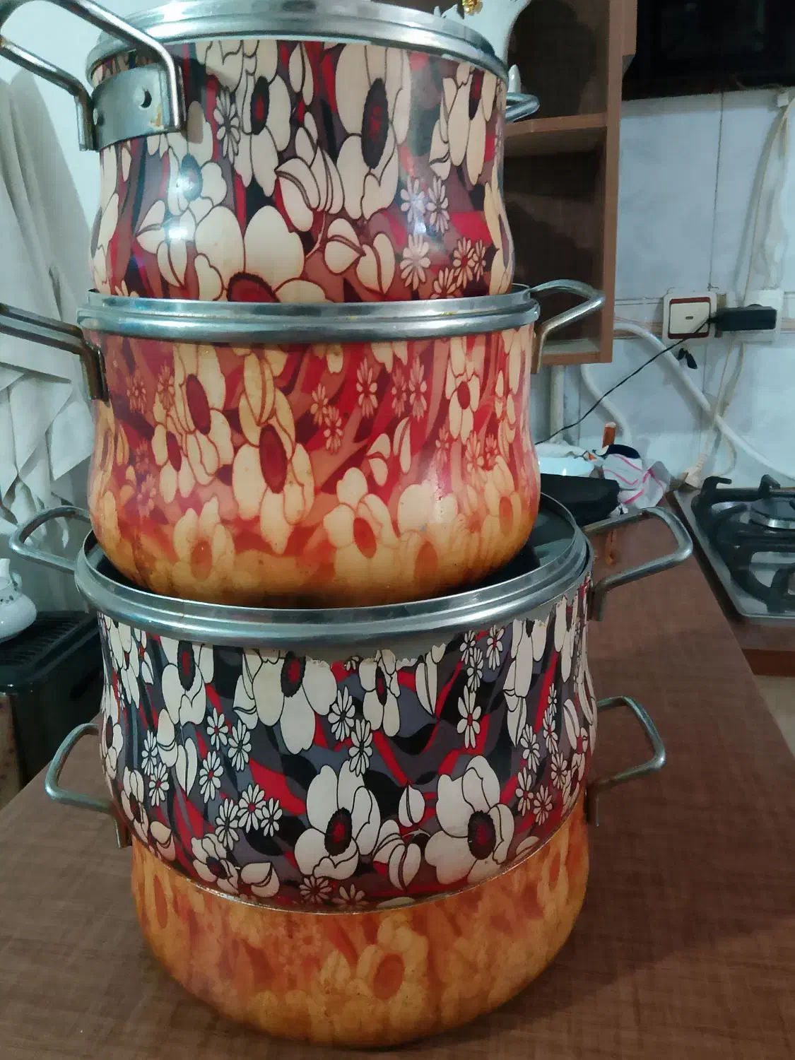 قابلمه تفلون گلدار|ظروف پختوپز|قدس, شهرقدس|دیوار