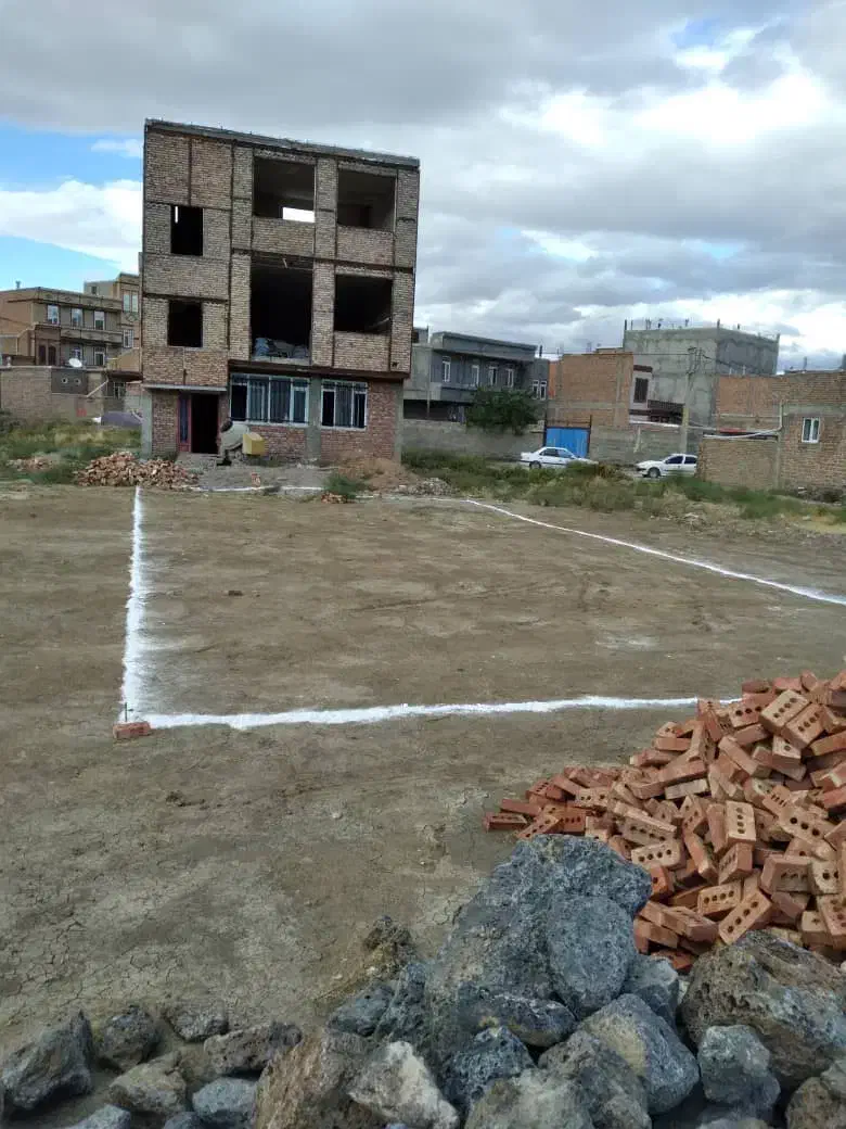 فروش زمین مسکونی در کشمش تپه|فروش زمین و ملک کلنگی|ماکو, |دیوار