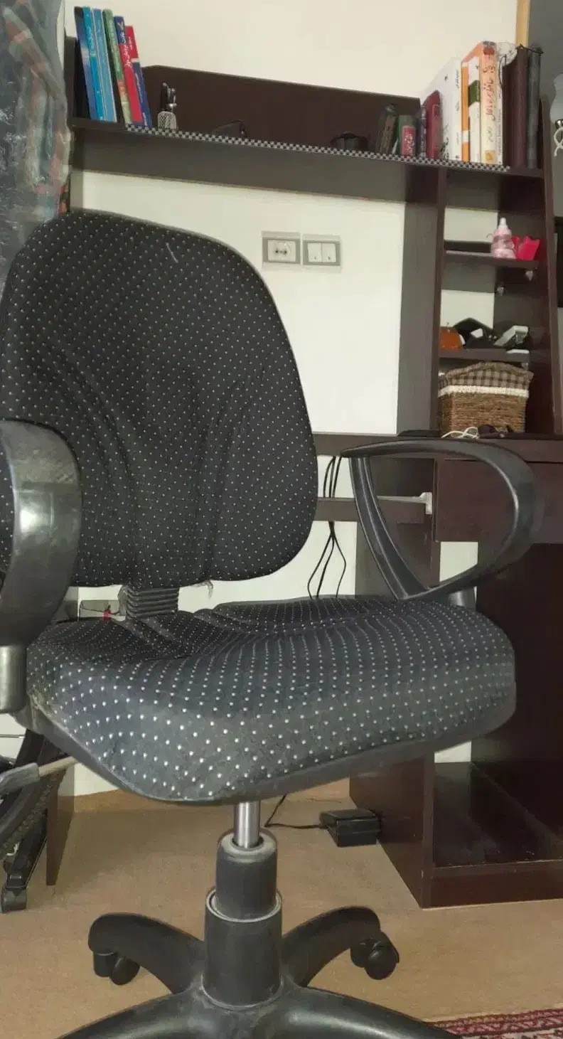 میز تحریر به همراه صندلی|میز تحریر و کامپیوتر|الوند, |دیوار