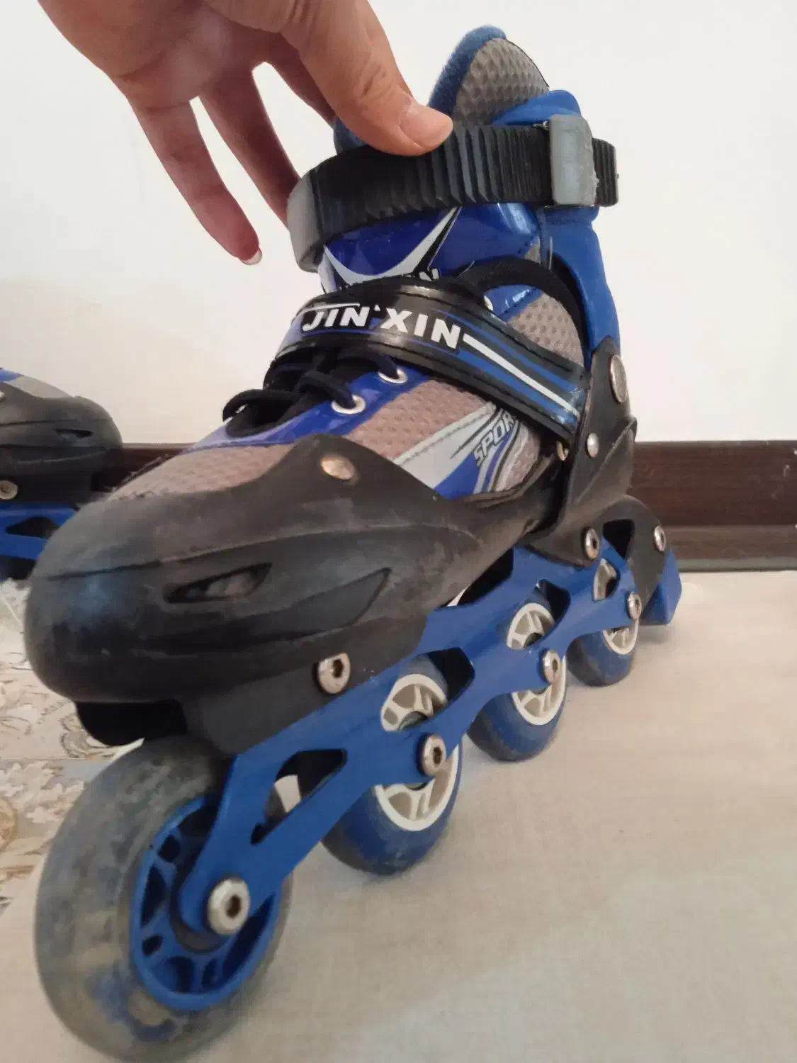 اسکیت رنگ آبی در سایز های ۳۳و۳۴و۳۵و۳۶ مناسب کودک|دوچرخه، اسکیت، اسکوتر|چهاردانگه (تهران), |دیوار