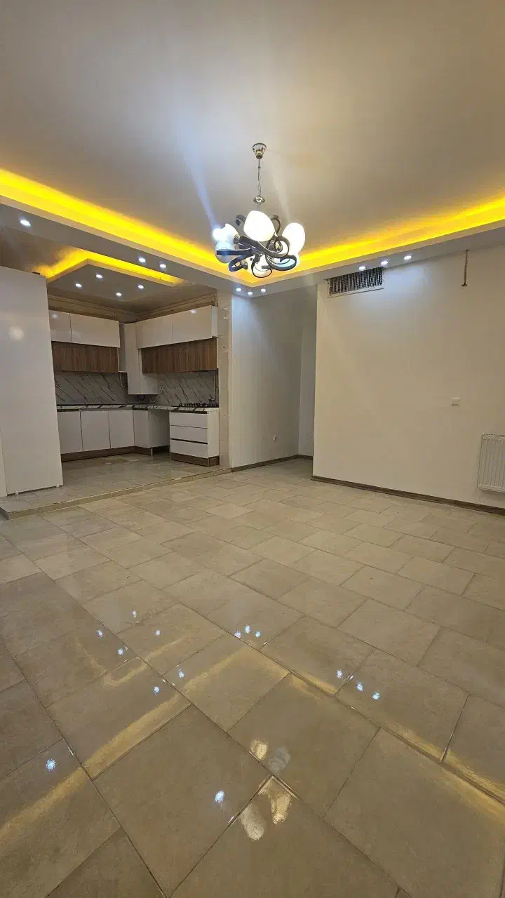 ماموت فول با پارکینگ وام تسویه خیابان ظفر/ اقساط|فروش آپارتمان|هشتگرد, شهرک صبا سوله|دیوار