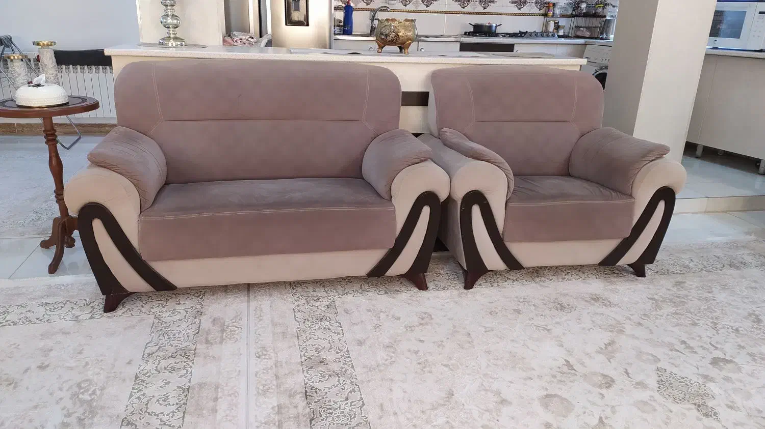 مبل ۷ نفره به همراه میز غذاخوری ۴ نفره|مبلمان خانگی و میز عسلی|محمودآباد, |دیوار