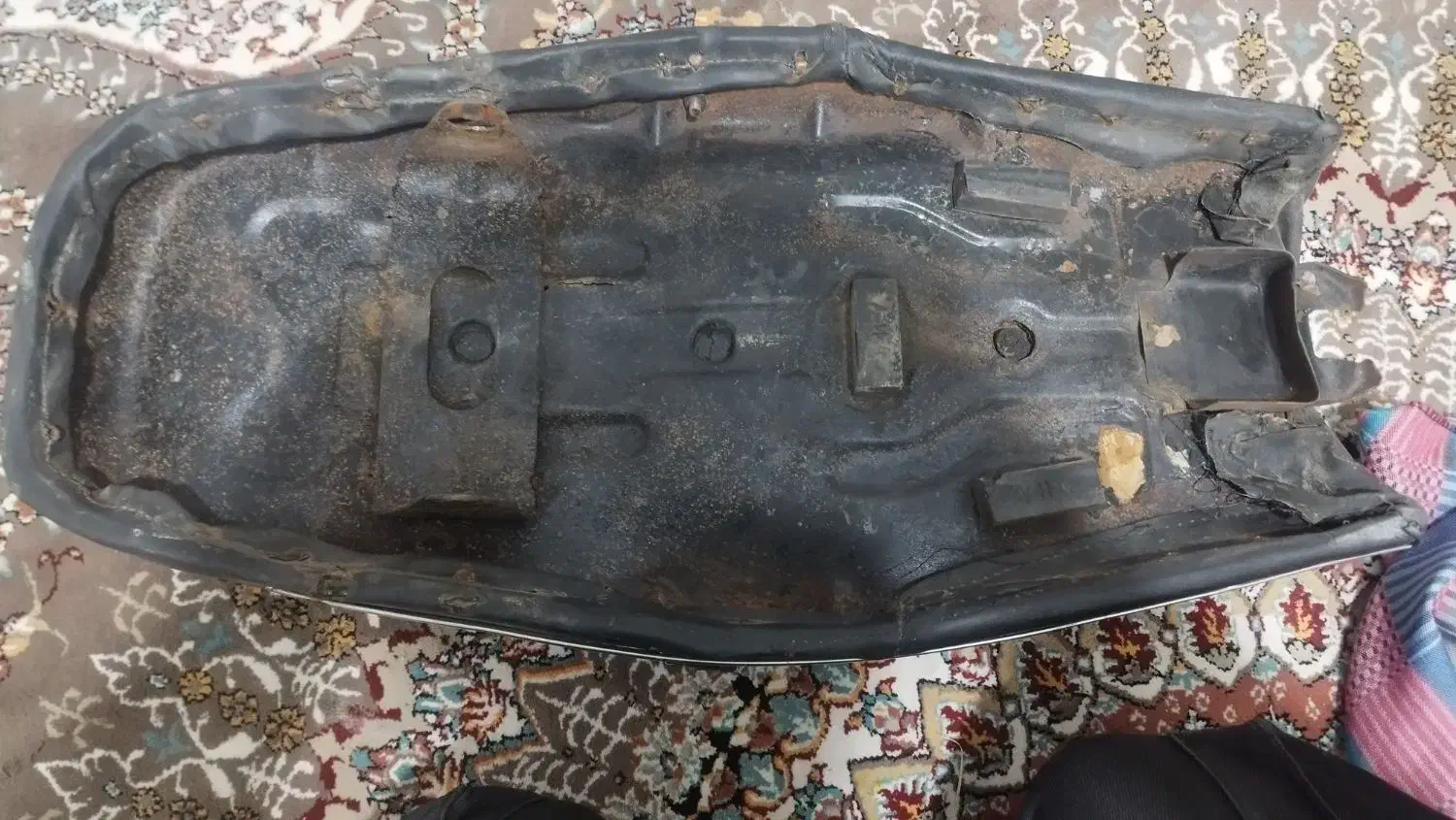 زین موتور|قطعات یدکی و لوازم جانبی|قم, یزدان‌شهر|دیوار