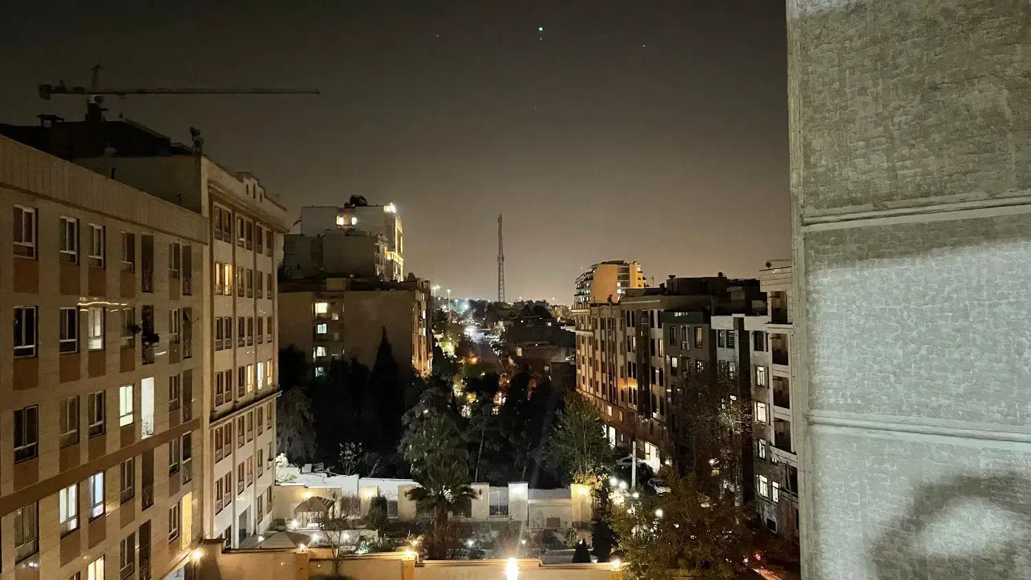 ۱۲۰متر،۲خواب،شهرک هما