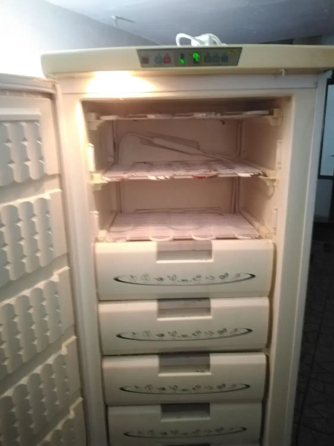 یخچال فریزر ارج|یخچال و فریزر|قرچک, قشلاق جیتو|دیوار