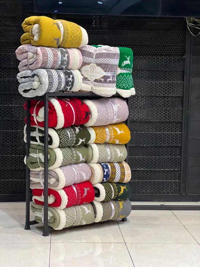 پتو گوزنی کریسمسی|رختخواب، بالش، پتو|تهران, مسعودیه|دیوار