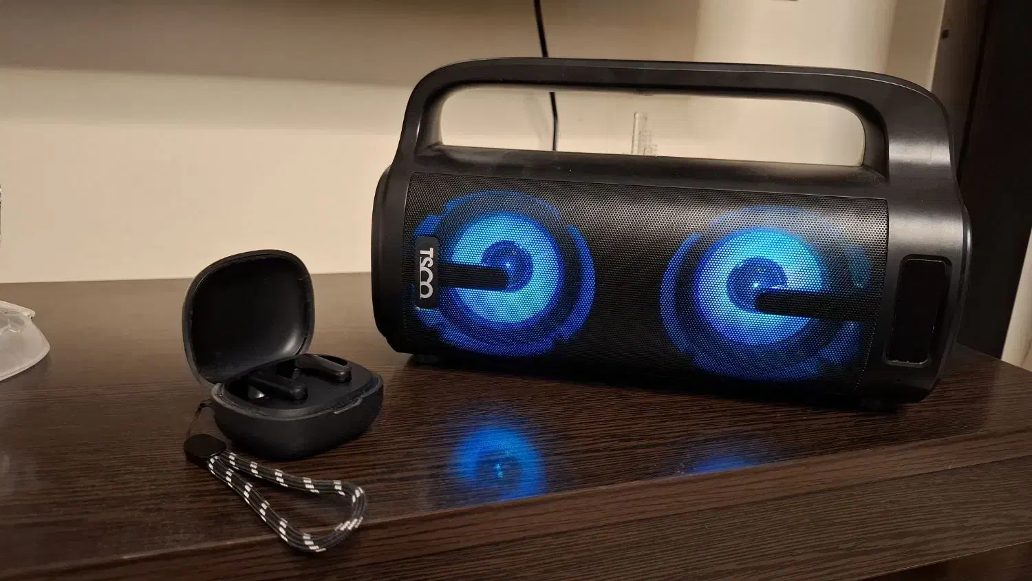 اسپیکر و هدفون بلوتوثی|پخشکننده همراه|تهران, سازمان آب|دیوار