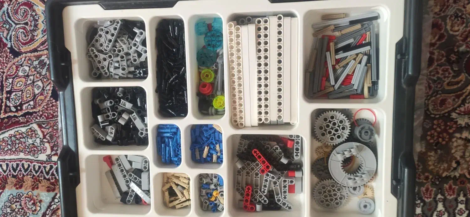 بسته لگو و متعلقات همراه با سنسور ev3|اسباببازی|تهران, سازمان برنامه جنوبی|دیوار