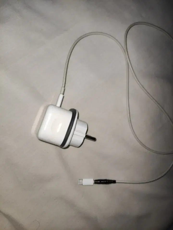 شارژر آیفون اصل|لوازم جانبی موبایل و تبلت|شیراز, عفیفآباد|دیوار