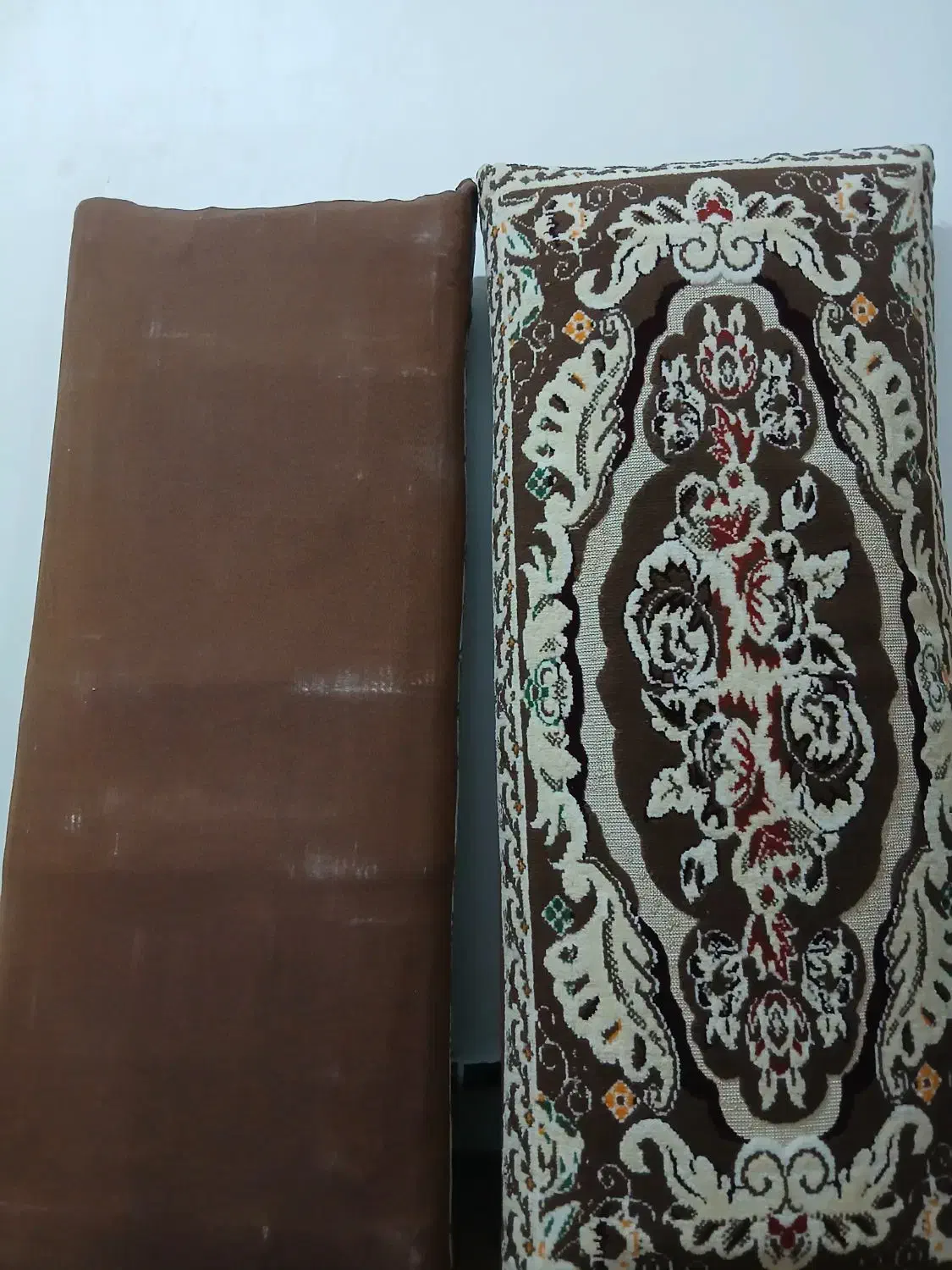 پشتی|پشتی|تربت جام, حافظ|دیوار