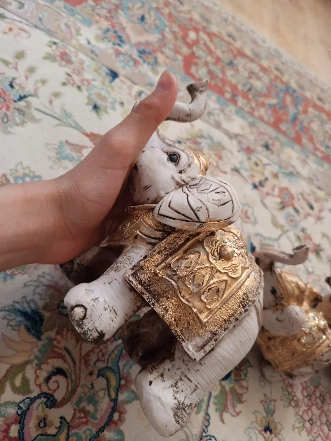 فیل دکوری سایز متوسطش گوشش شکسته بقیه سالمن|مجسمه، تندیس، ماکت|الیگودرز, |دیوار