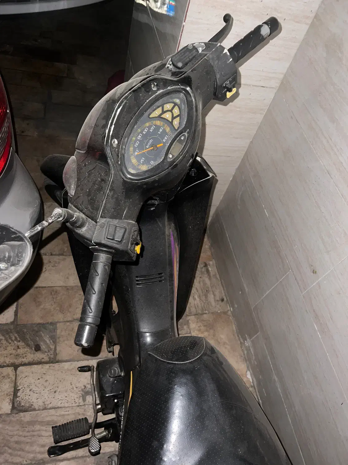 موتور طرح ویو مدل ۹۳ سالم و بدون خطو خش لاستیک نو|موتورسیکلت|کرج, دهقان ویلا|دیوار