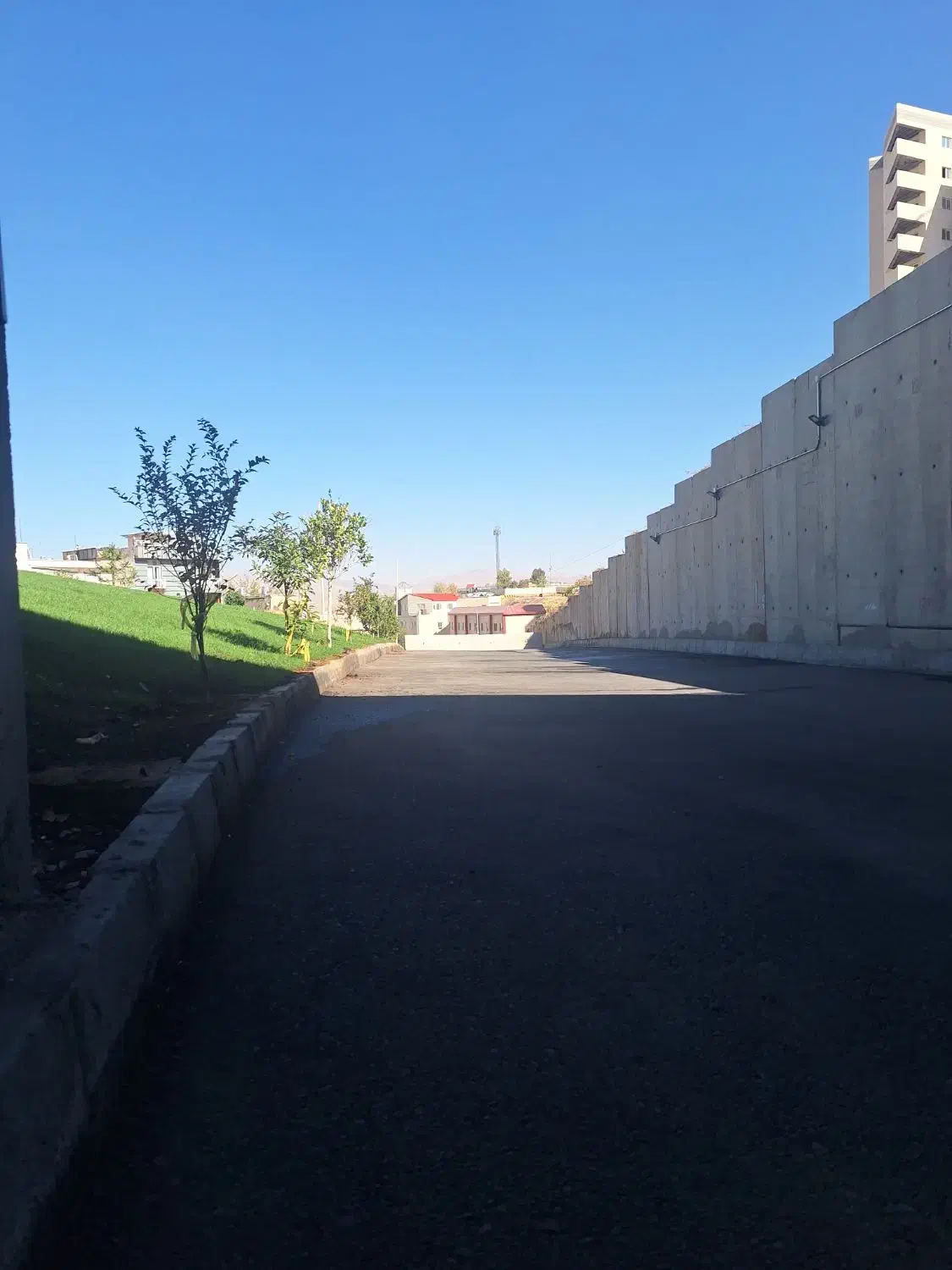 ۱۲۲متر بهترین لوکیشن تکیه و چمن|فروش آپارتمان|سنندج, |دیوار