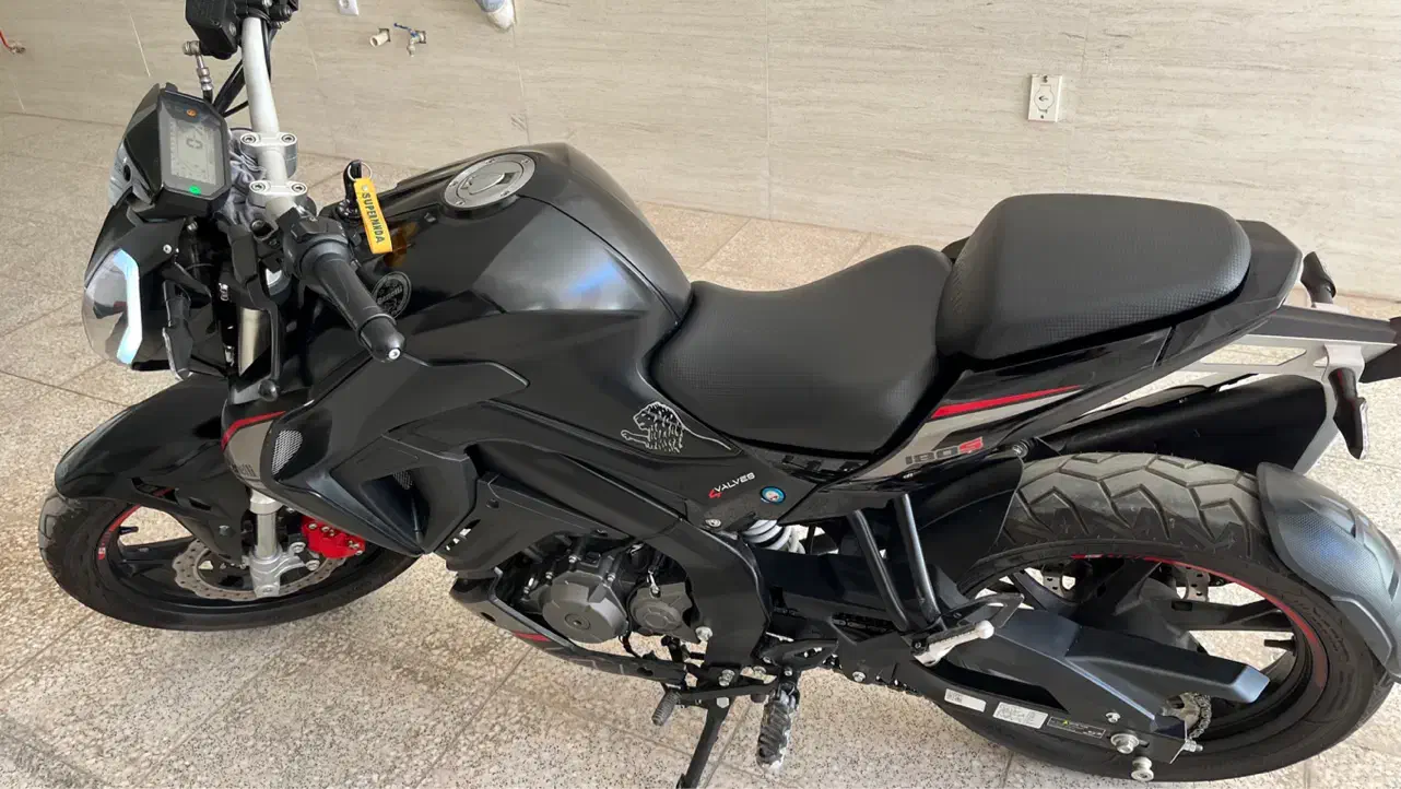 بنلی ۱۸۰ اس ۱۴۰۲|موتورسیکلت|یزد, |دیوار