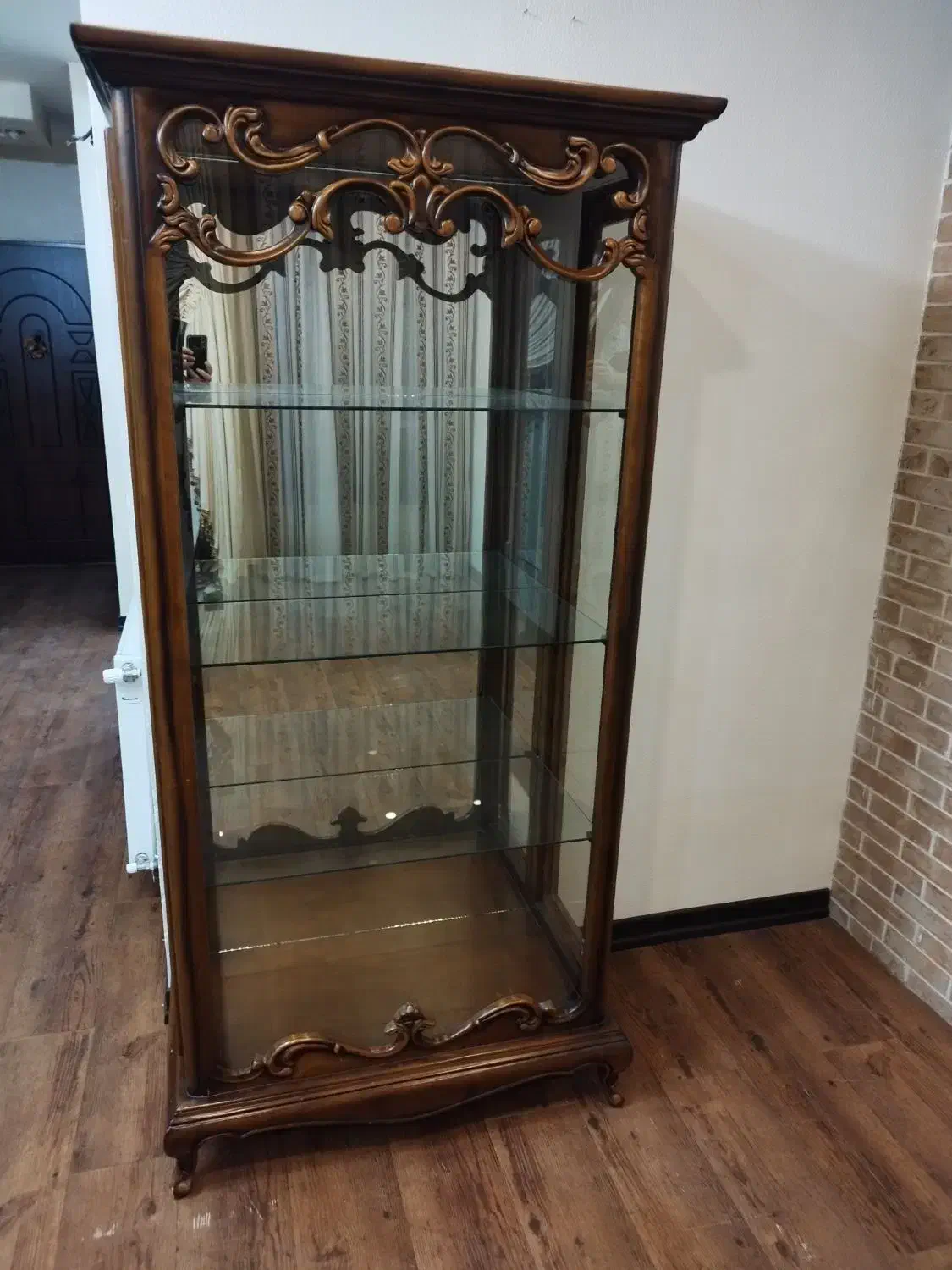 ویترین چهار طبقه چوب راش|بوفه، ویترین، کنسول|شاهین‌شهر, نظامی|دیوار