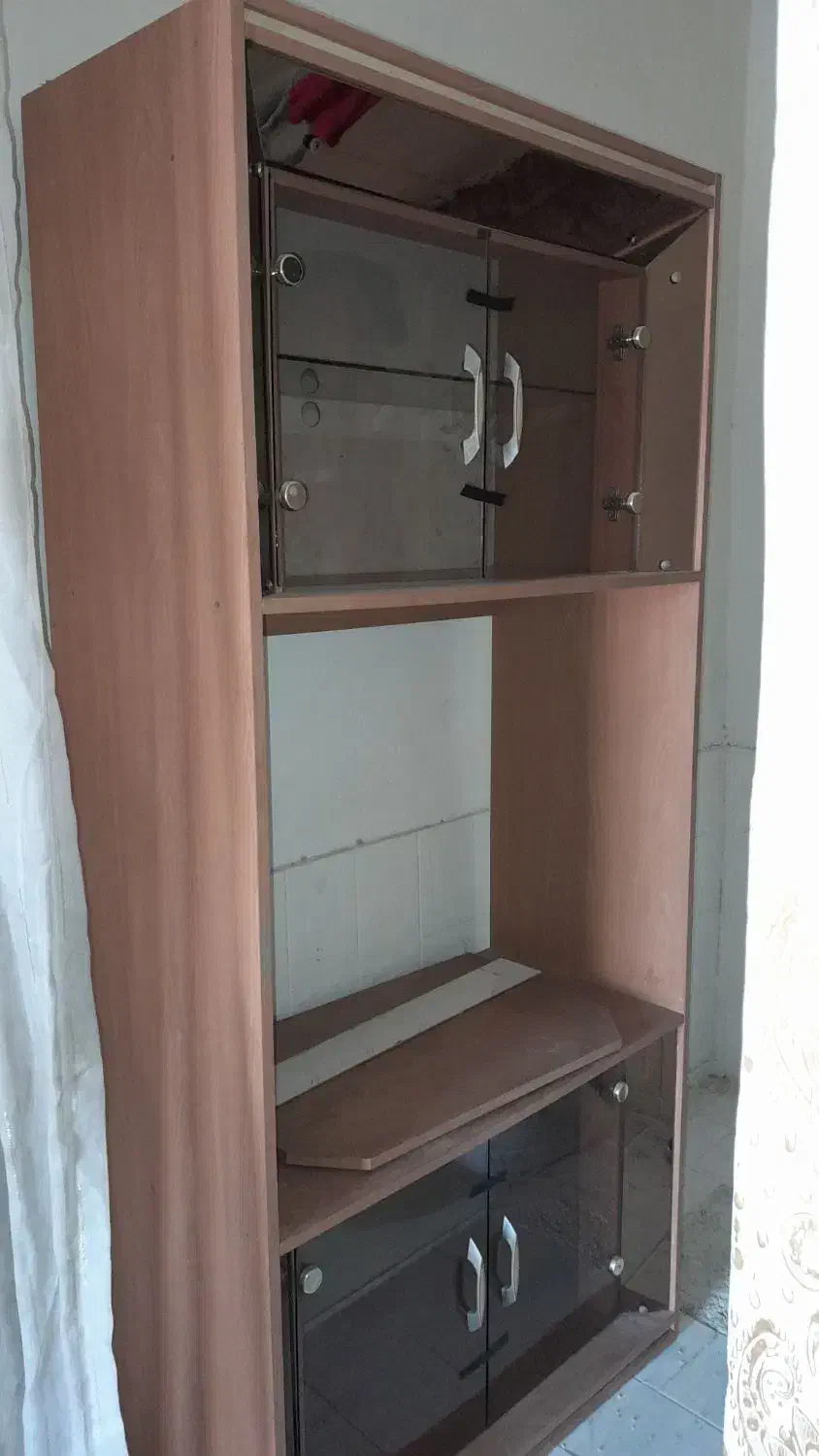 یک عدد میز|میز تلویزیون|اهواز, فدک|دیوار