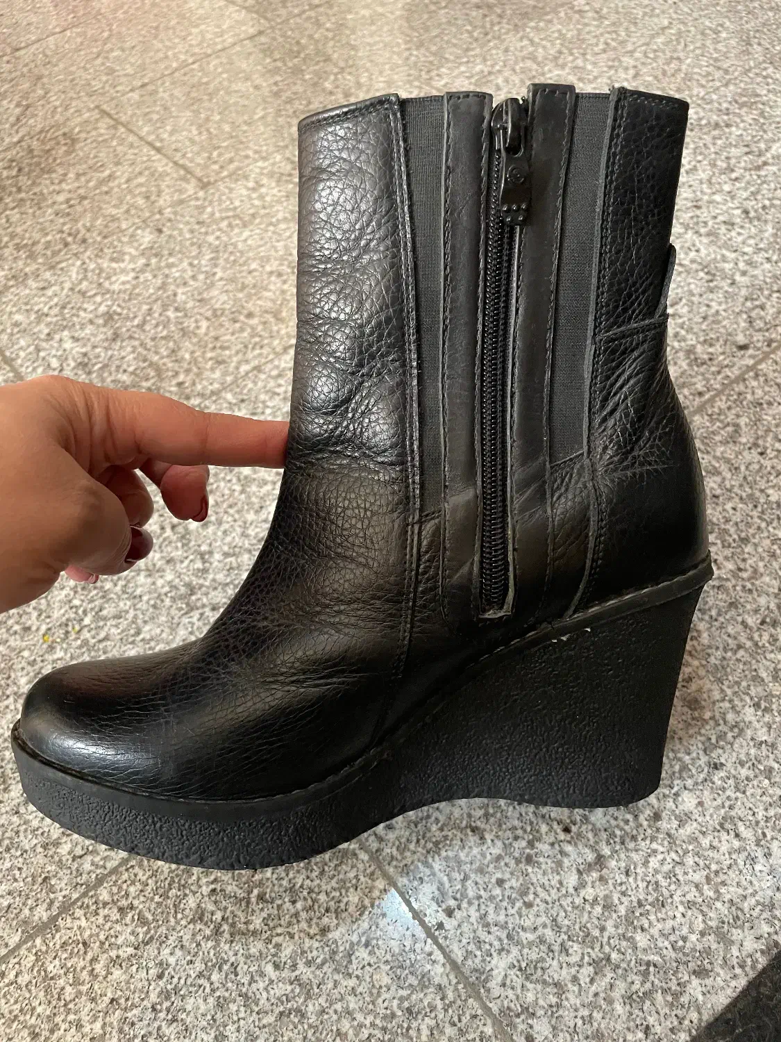 نیم بوت چرم ترک سایز ۳۸|کیف، کفش، کمربند|رشت, منظریه|دیوار