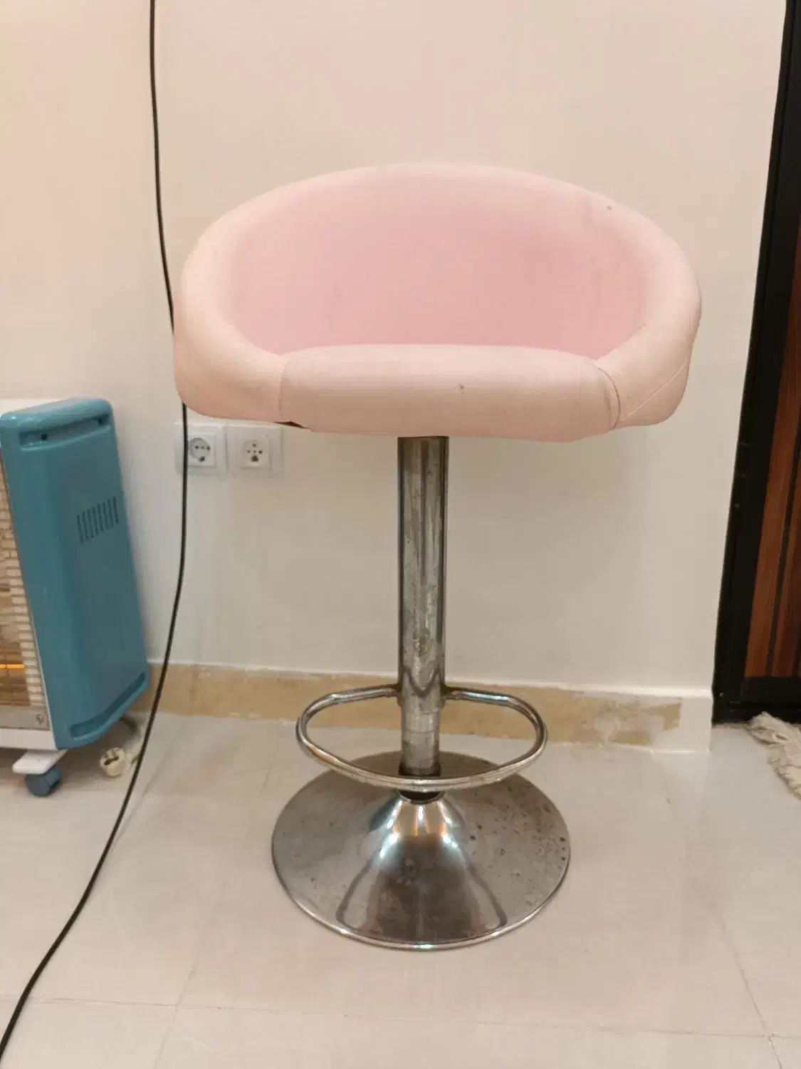 صندلی اپن|صندلی و نیمکت|رشت, گیل|دیوار