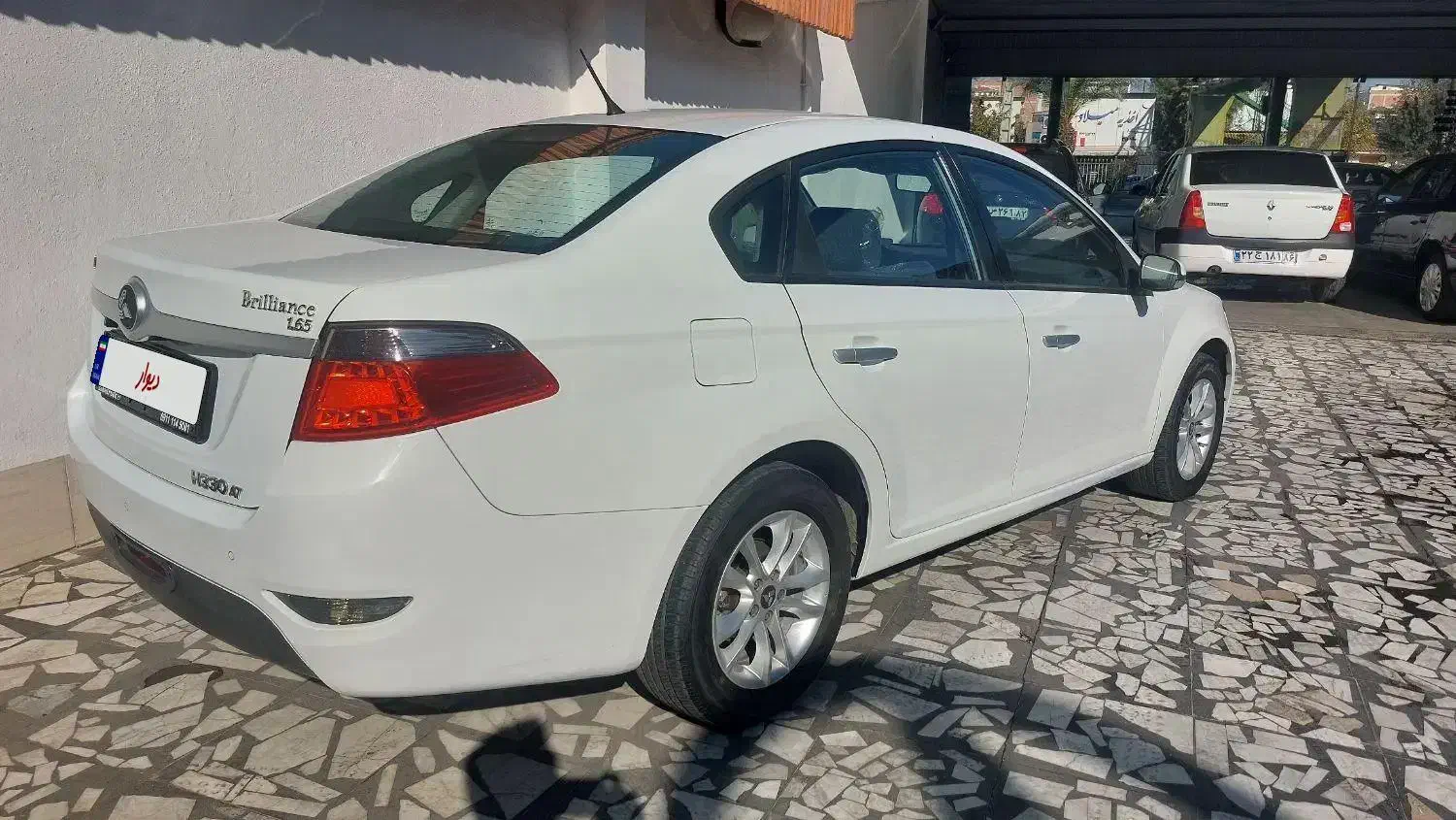 بلریانس  ۱۶۵۰  مدل ۳۳۰|خودرو سواری و وانت|بابل, |دیوار