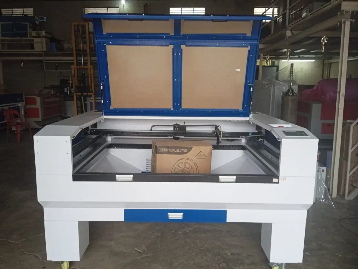 استخدام نیروی خانم جهت اپراتوری دستگاه های حکاکی|استخدام صنعتی، فنی، مهندسی|تهران, شهرآرا|دیوار