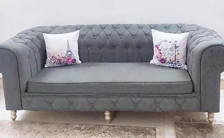 فروش مبل چستر هشت نفره نوی نو رنگ‌طوسی صورتی|مبلمان خانگی و میز عسلی|کلات (خراسان), |دیوار