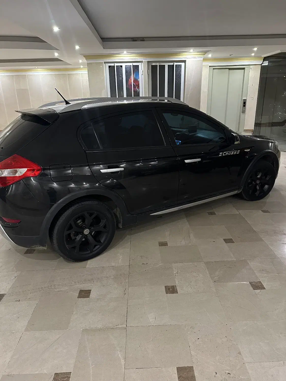 برلیانس کراس h320 موتور بزرگ اتومات ۹۷|خودرو سواری و وانت|تهران, مینای شمالی (مخبر)|دیوار