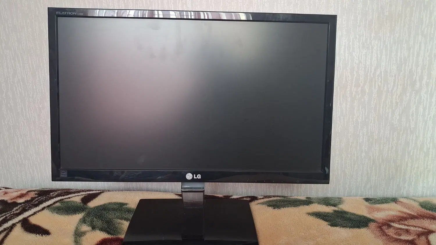 مانیتور LG|قطعات و لوازم جانبی رایانه|قزوین, |دیوار