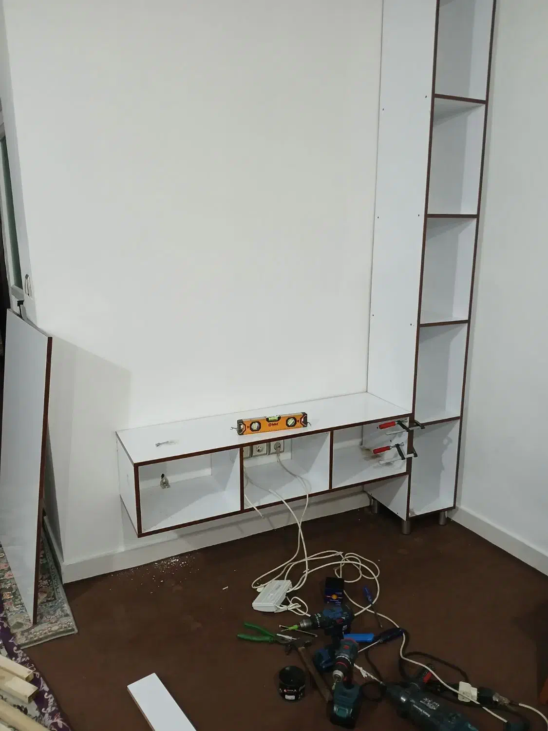 وردست کابینت کار|استخدام معماری، عمران و ساختمانی|صومعهسرا, |دیوار