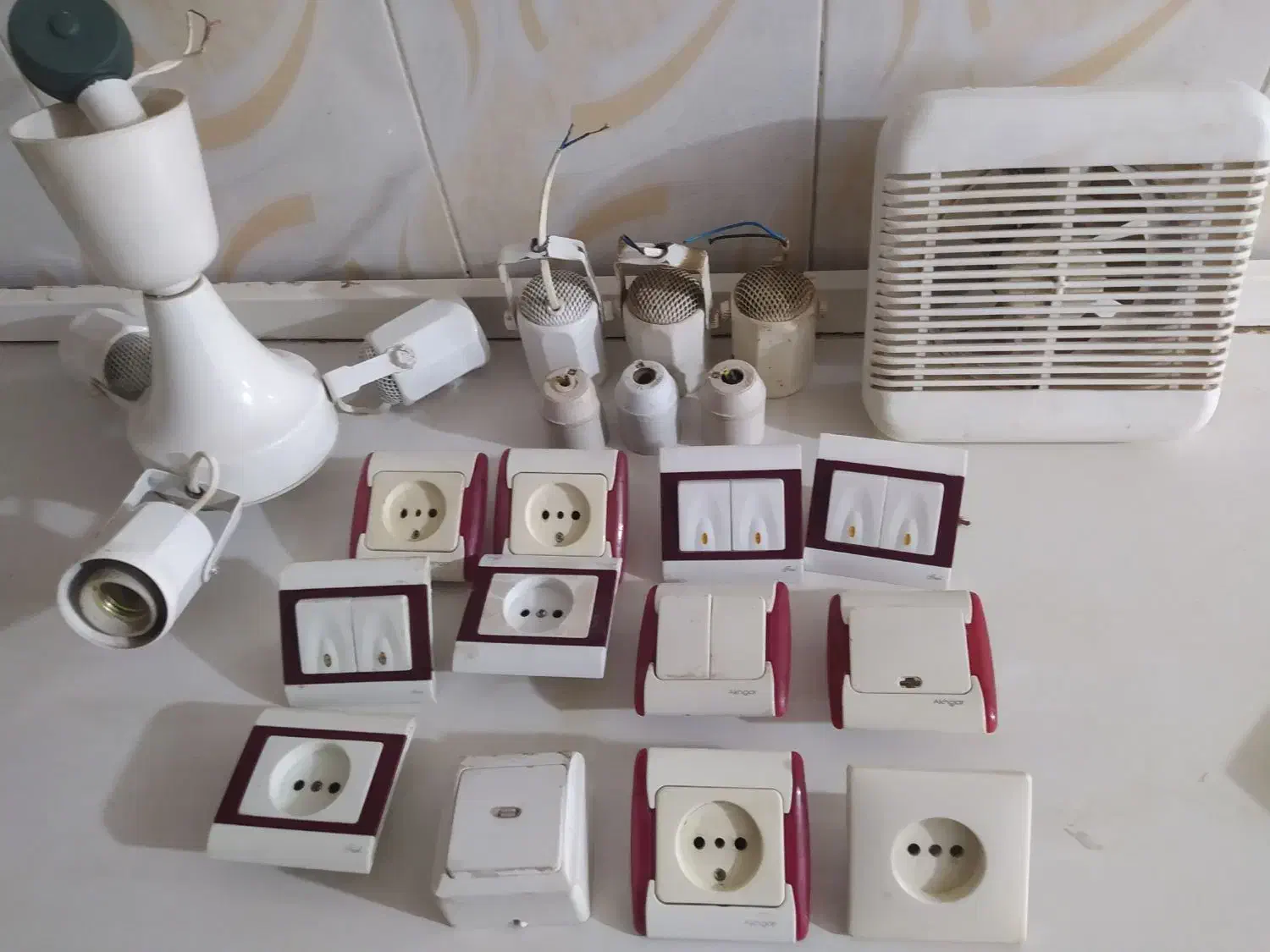 فن هواکش|پنکه و تصفیه‌کنندهٔ هوا|میاندوآب, |دیوار