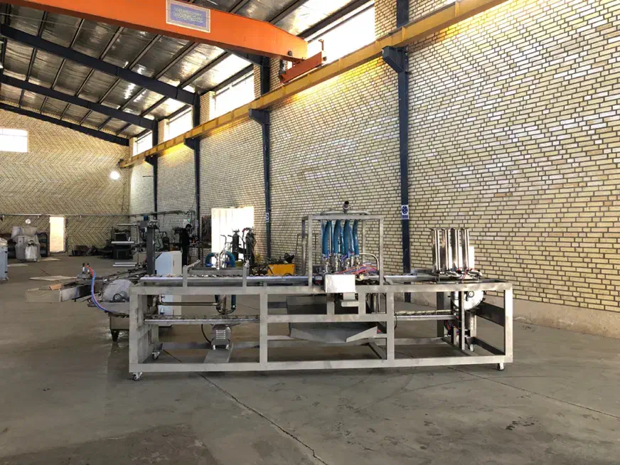 تعدادی کارگر ساده نیازمندیم|استخدام صنعتی، فنی، مهندسی|رباط‌کریم, شهرک صنعتی ده‌حسن|دیوار