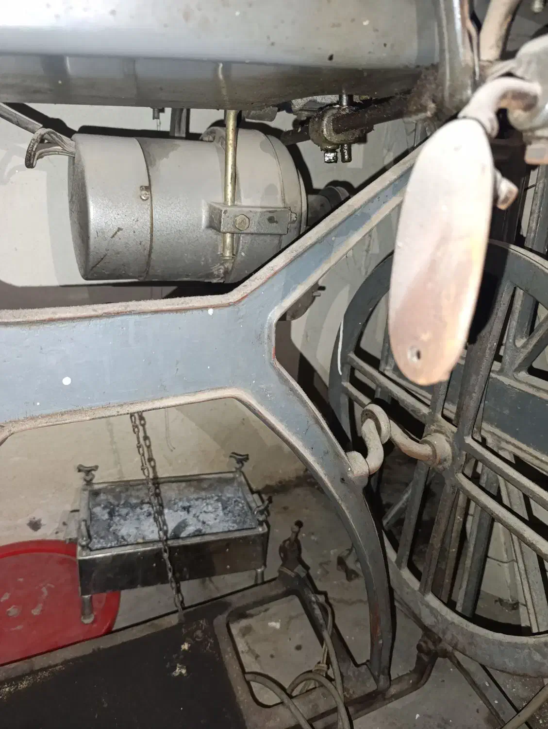 چرخ خیاطی صنعتی|چرخ خیاطی و ریسندگی|سیرجان, |دیوار